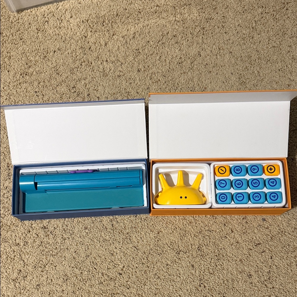 PlayShifu Plugo Gamepad and Count Math Kit - Picture 2 of 2